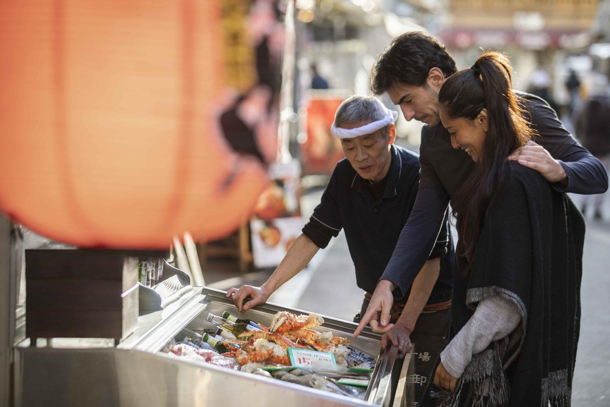 Oakwood Premier Tokyo Hotell Eksteriør bilde A street vendor in Dubai