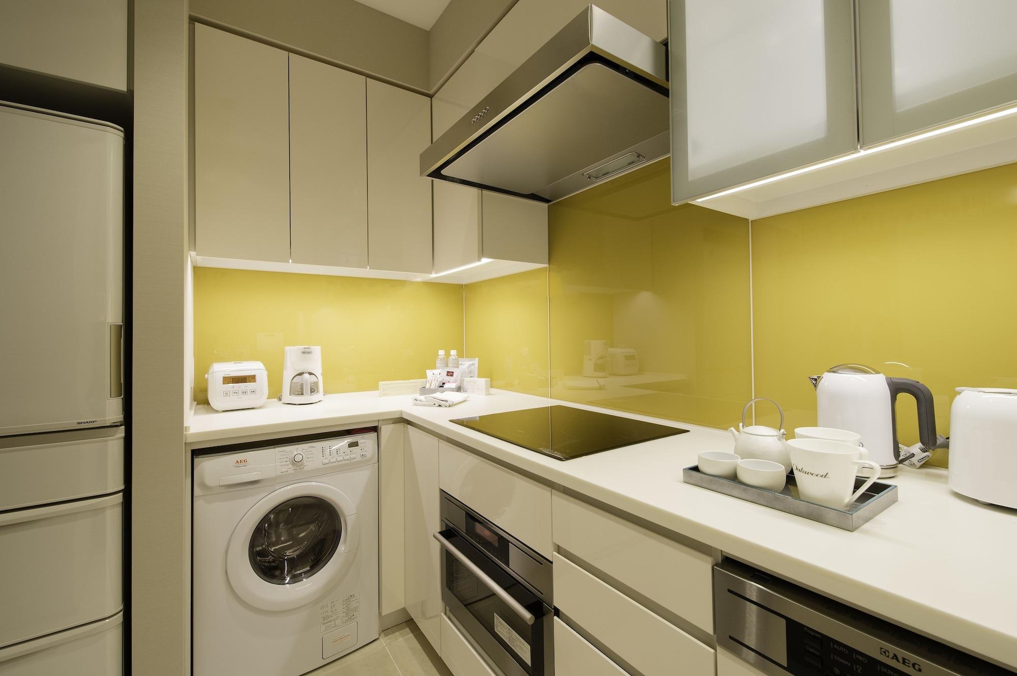 Oakwood Premier Tokyo Hotell Eksteriør bilde A typical kitchen in a serviced apartment