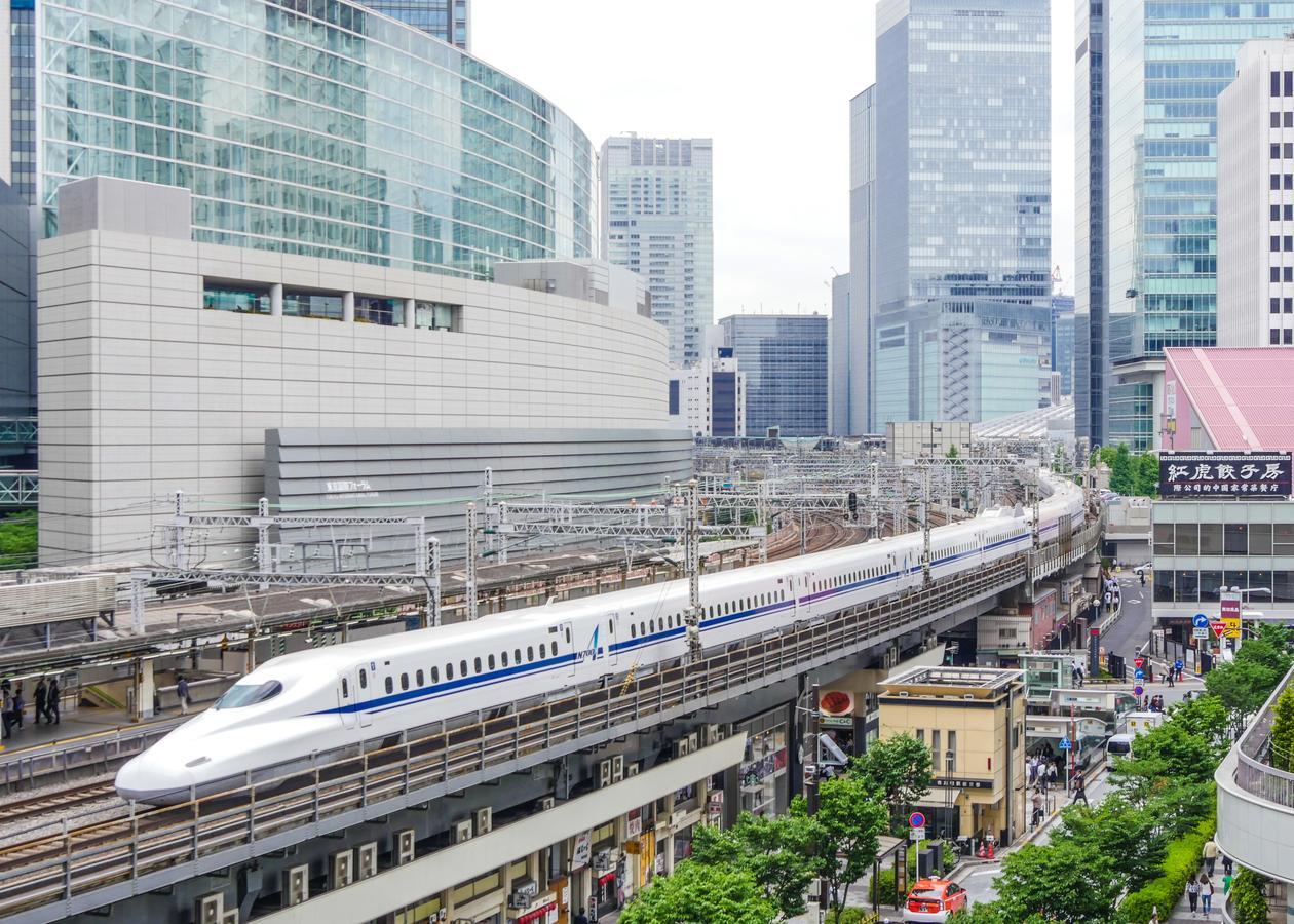 Oakwood Premier Tokyo Hotell Eksteriør bilde Shinkansen